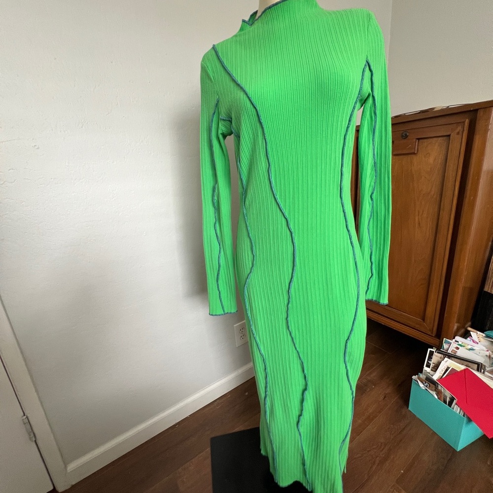 Vibrant Green Long Sleeve Midi Dress